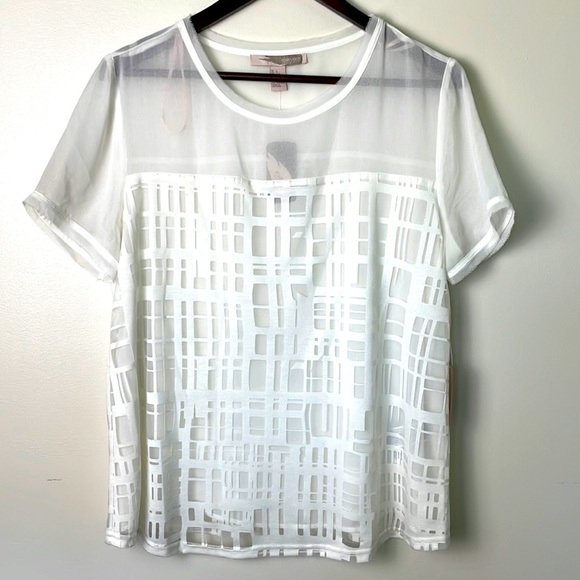 Forever21 Contemporary White Geometric Blouse. Size Large - Picture 1 of 10
